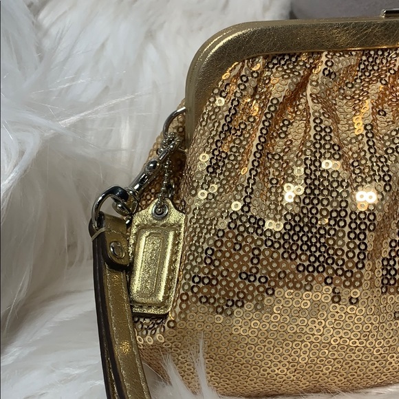 Coach sequin evening bag sateen lining euc formal - Picture 3 of 7